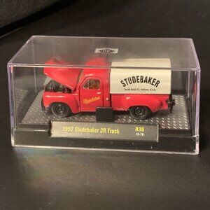 1:64 M2 Machines Diecast 1952 Studebaker 2R Truck IN CASE SELLING AS IS